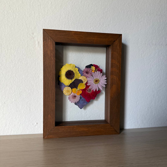 Blühen unter dem Schnee