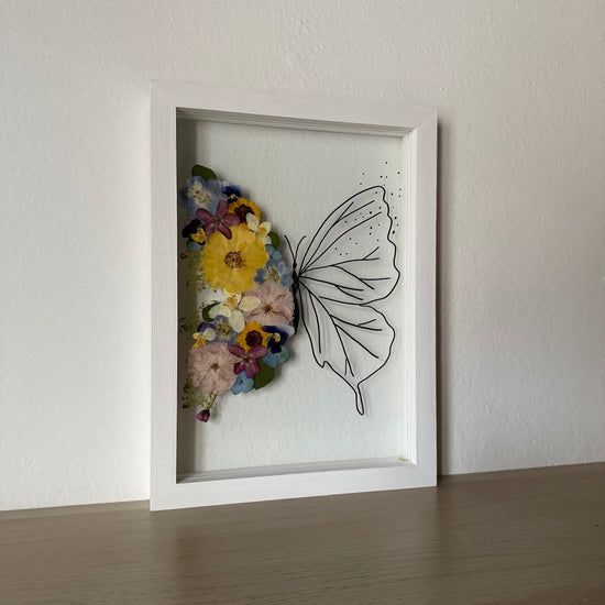 Hund im Frühlingsmantel